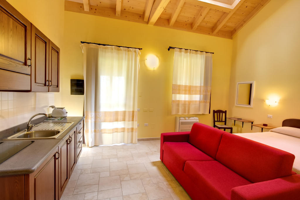 Aparthotel La Corte Dei Rei Castiadas